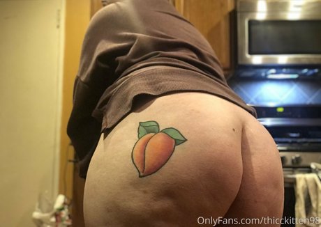 Fatjuicypeach photo 20