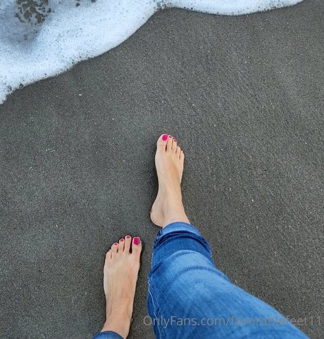 Favorablefeet11 photo 15