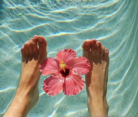 Favorablefeet11 photo 26