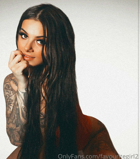 Favouritegirl2 photo 7