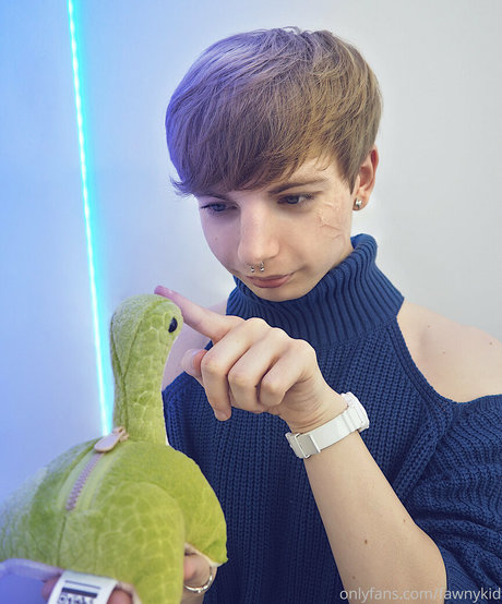Fawnykid photo 6