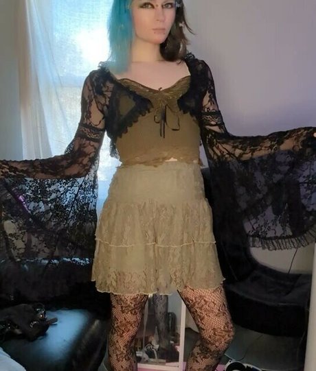 Faye Hizuki photo 13