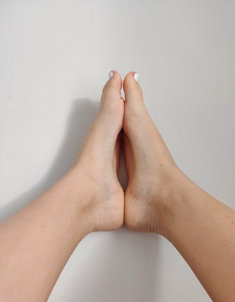 Feet-amana photo 6
