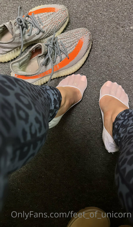 Feet_of_unicorn photo 6