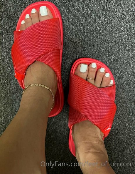 Feet_of_unicorn photo 33