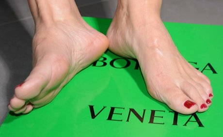 Feetandmore66 photo 38