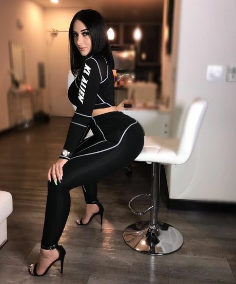 FeetByJo photo 3