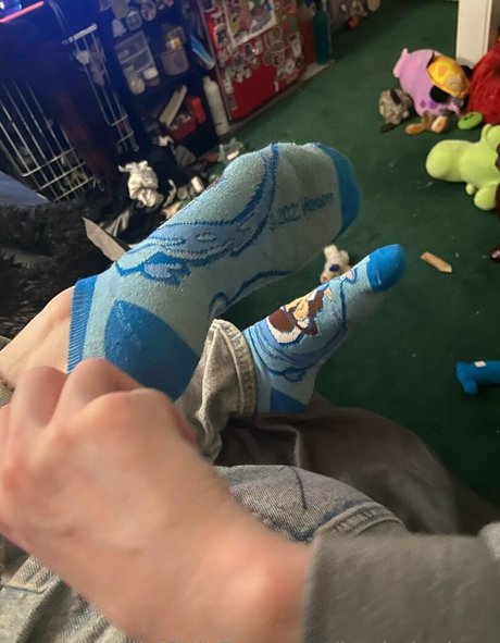 Feetiecutieee photo 25