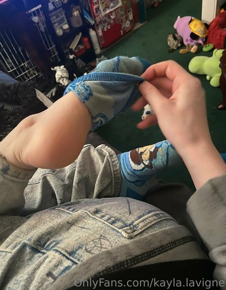 Feetiecutieee photo 31