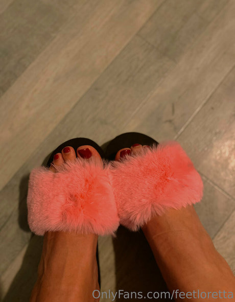 Feetloretta photo 17