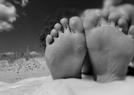 Feetloretta photo 34