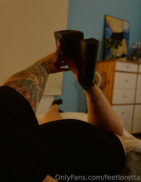 Feetloretta photo 45