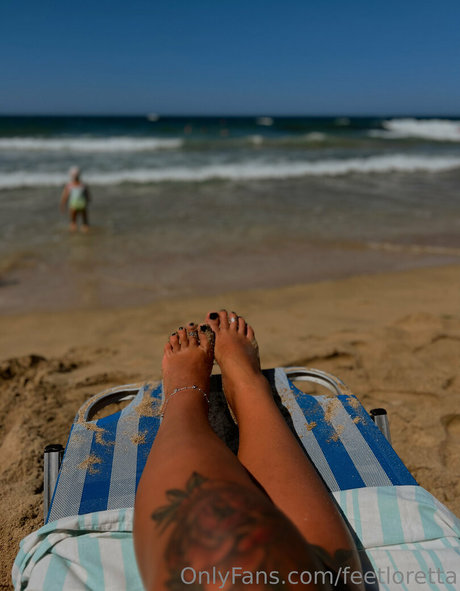 Feetloretta photo 65