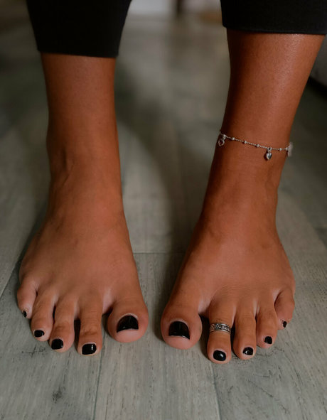 Feetloretta photo 67
