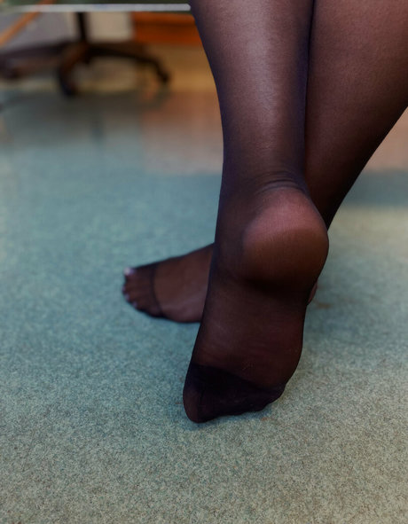 Feetloretta photo 72