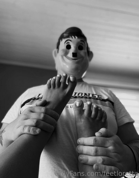 Feetloretta photo 73