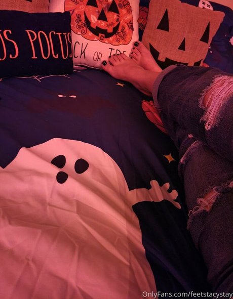 Feetstacystay photo 17