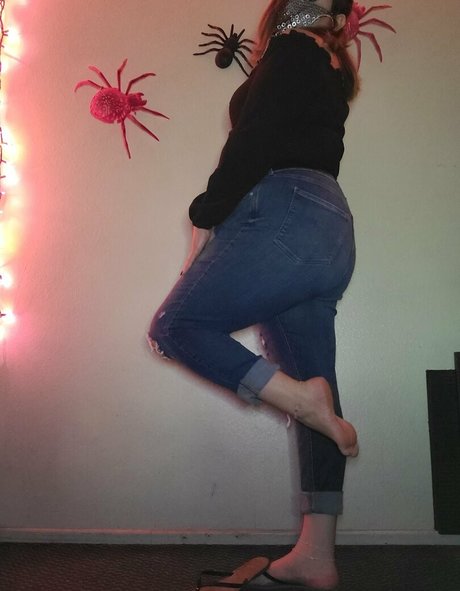 Feetstacystay photo 24