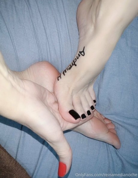 Feetvampire photo 388