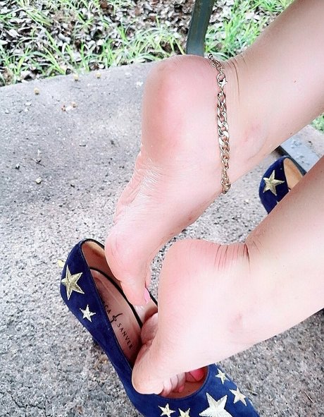Feetvampire photo 421