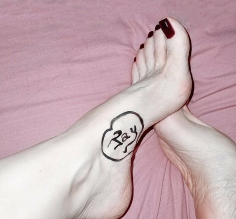 Feetvampire photo 582