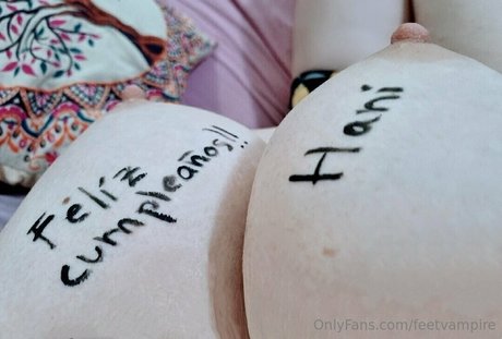 Feetvampire photo 608