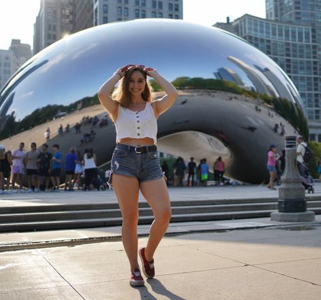 Felicia Hofner photo 3