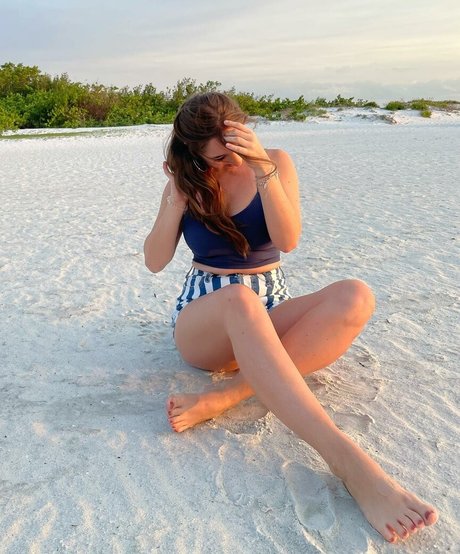 Felicia Hofner photo 10