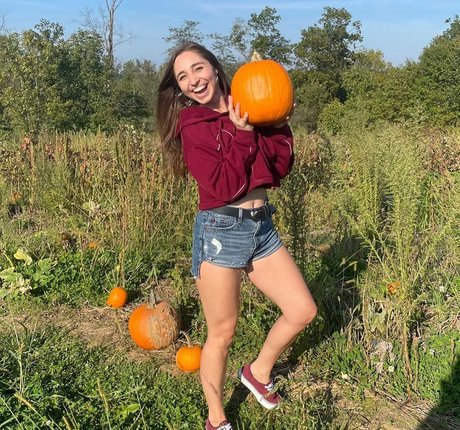 Felicia Hofner photo 21