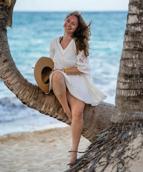 Felicia Hofner photo 38