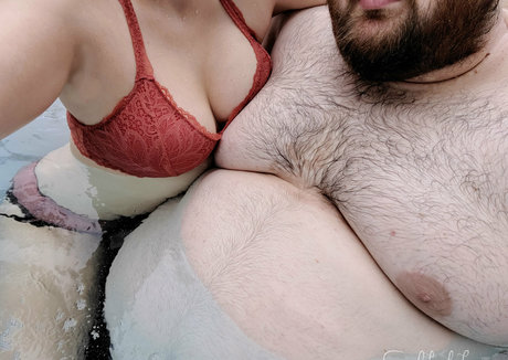 Femalefeederheaven photo 33