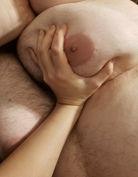 Femalefeederheaven photo 137