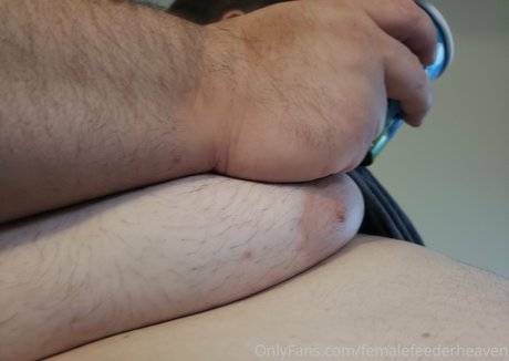 Femalefeederheaven photo 224