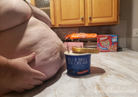 Femalefeederheaven photo 362