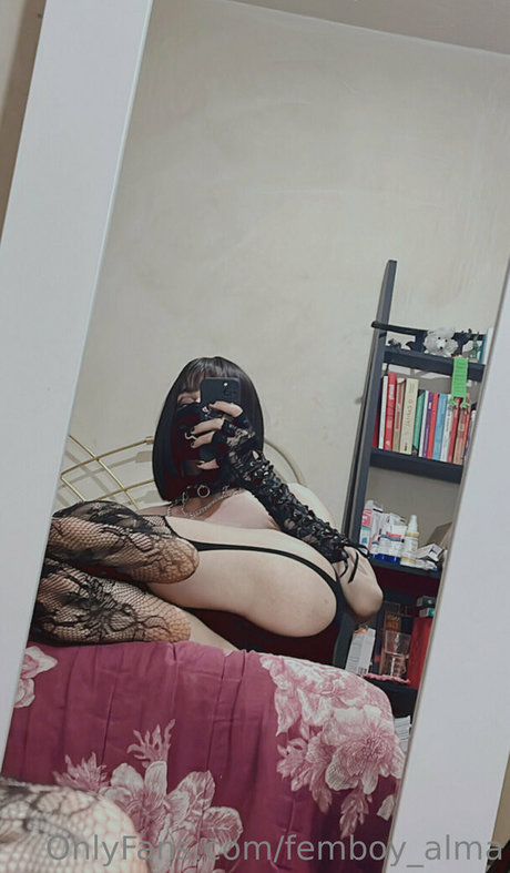 Femboy_alma photo 69