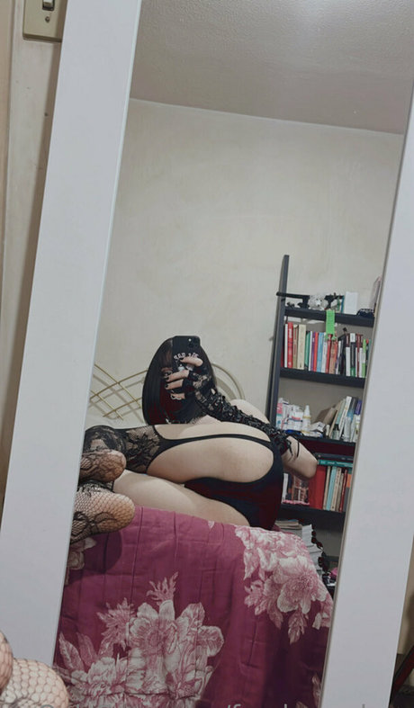 Femboy_alma photo 70