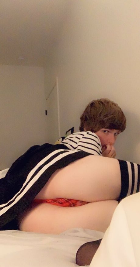 Femboy Fishing photo 70