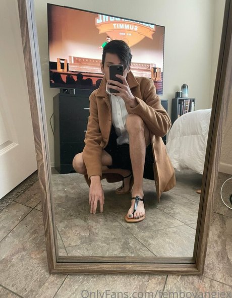 Femboyangiesfeet photo 16