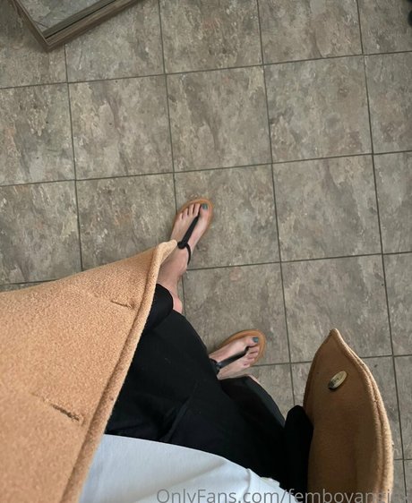 Femboyangiesfeet photo 27