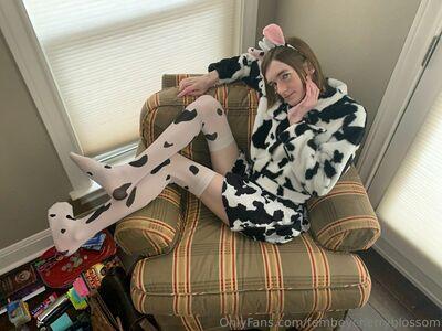femboycherryblossom photo 161