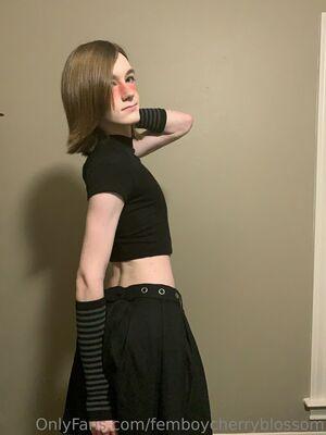 femboycherryblossom photo 182