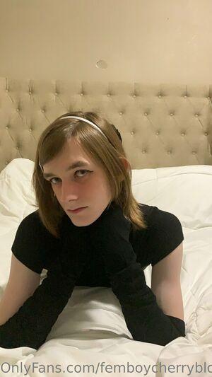 femboycherryblossom photo 192
