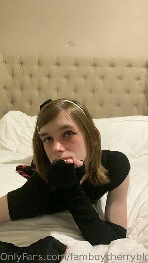 femboycherryblossom photo 194