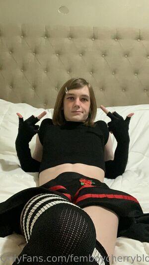 femboycherryblossom photo 207