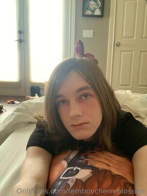 femboycherryblossom photo 246