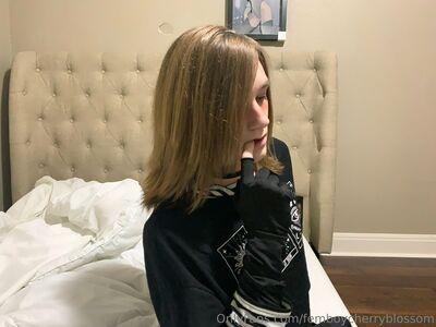 femboycherryblossom photo 259