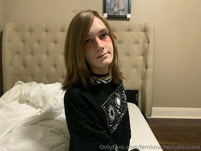 femboycherryblossom photo 261