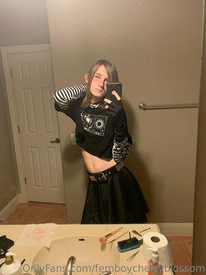 femboycherryblossom photo 278