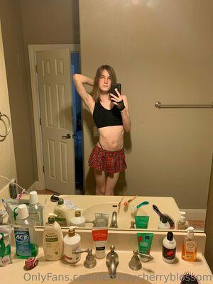 femboycherryblossom photo 293