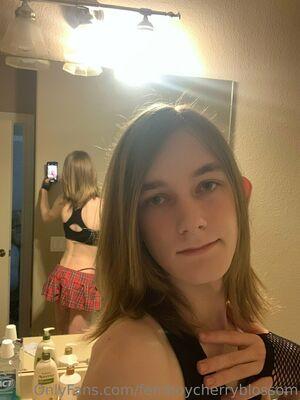 femboycherryblossom photo 298